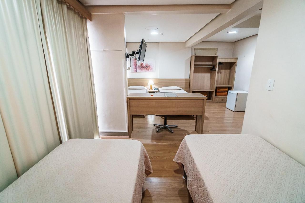 Hotel Dan Express By Nacional - Proximo Ao Complexo Hospitalar Santa Casa E Ufrgs 3*