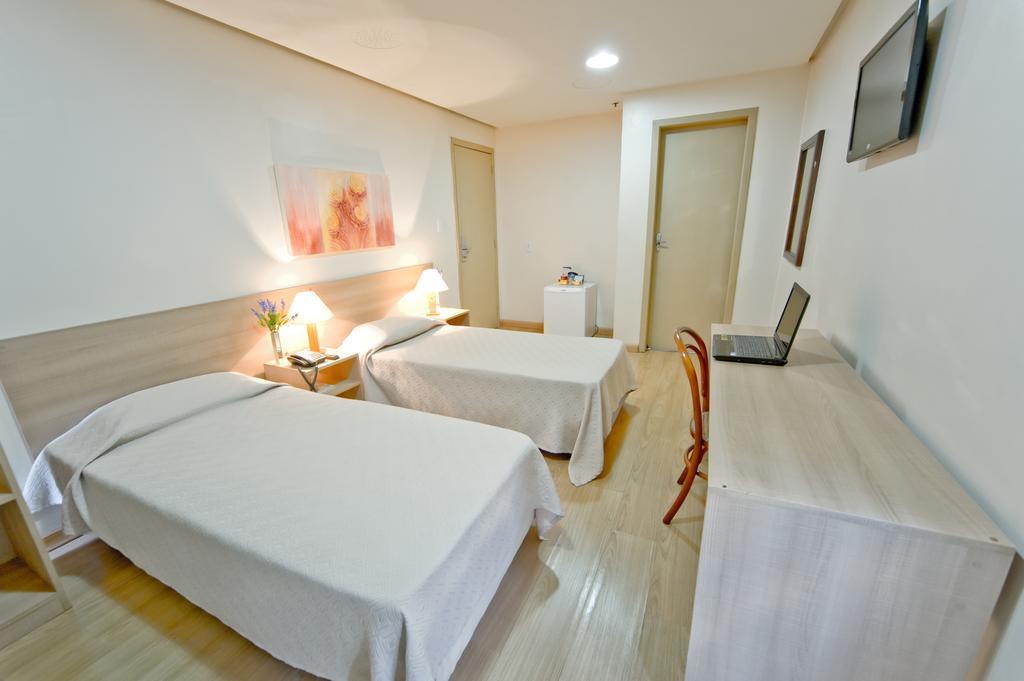Dan Express By Nacional - Proximo Ao Complexo Hospitalar Santa Casa E Ufrgs 3*
