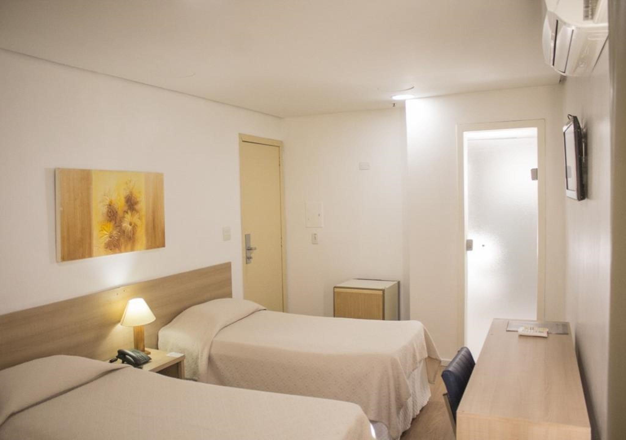 Hotel Dan Express By Nacional - Proximo Ao Complexo Hospitalar Santa Casa E Ufrgs