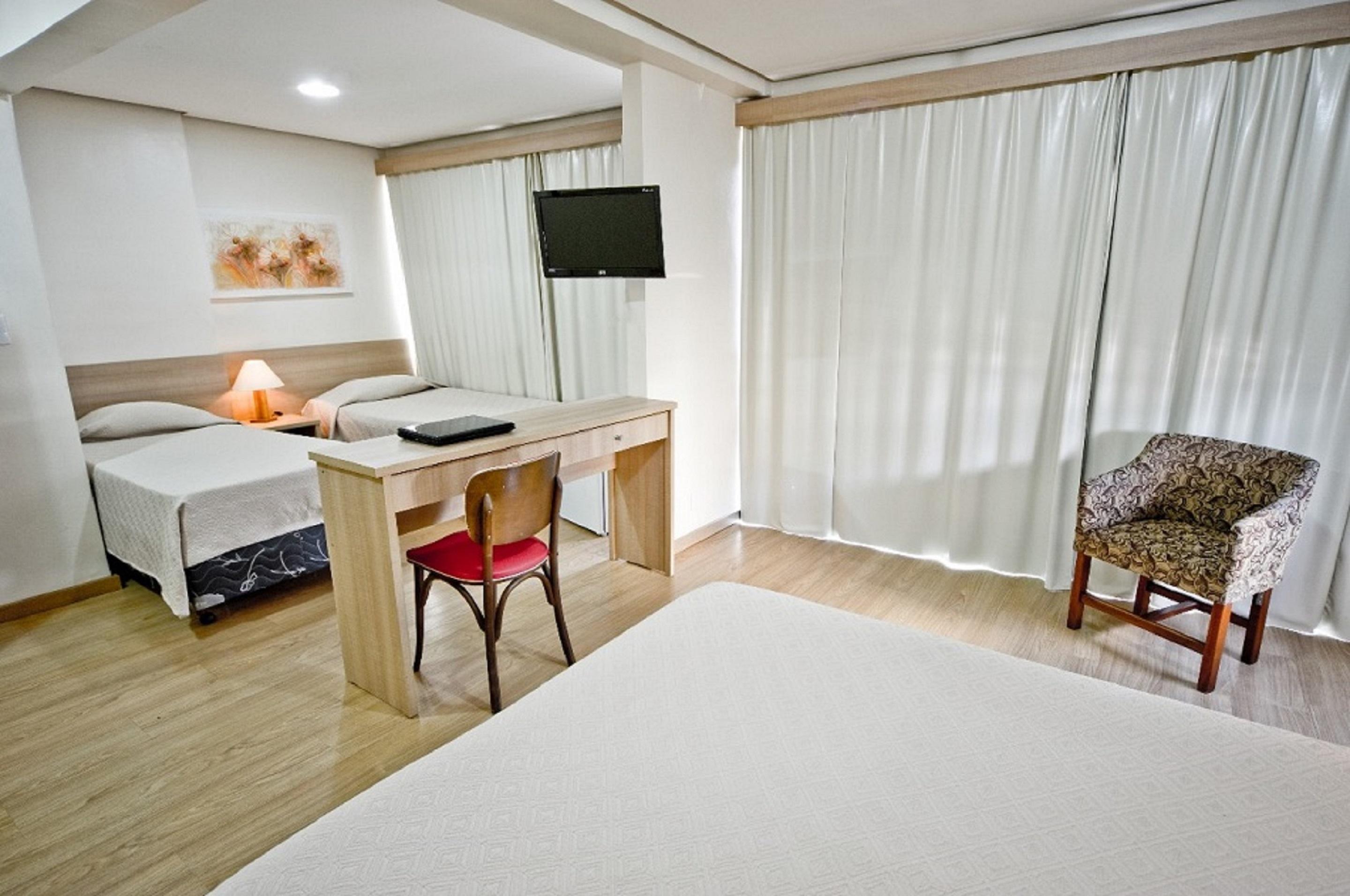 Hotel Dan Express By Nacional - Proximo Ao Complexo Hospitalar Santa Casa E Ufrgs 3*