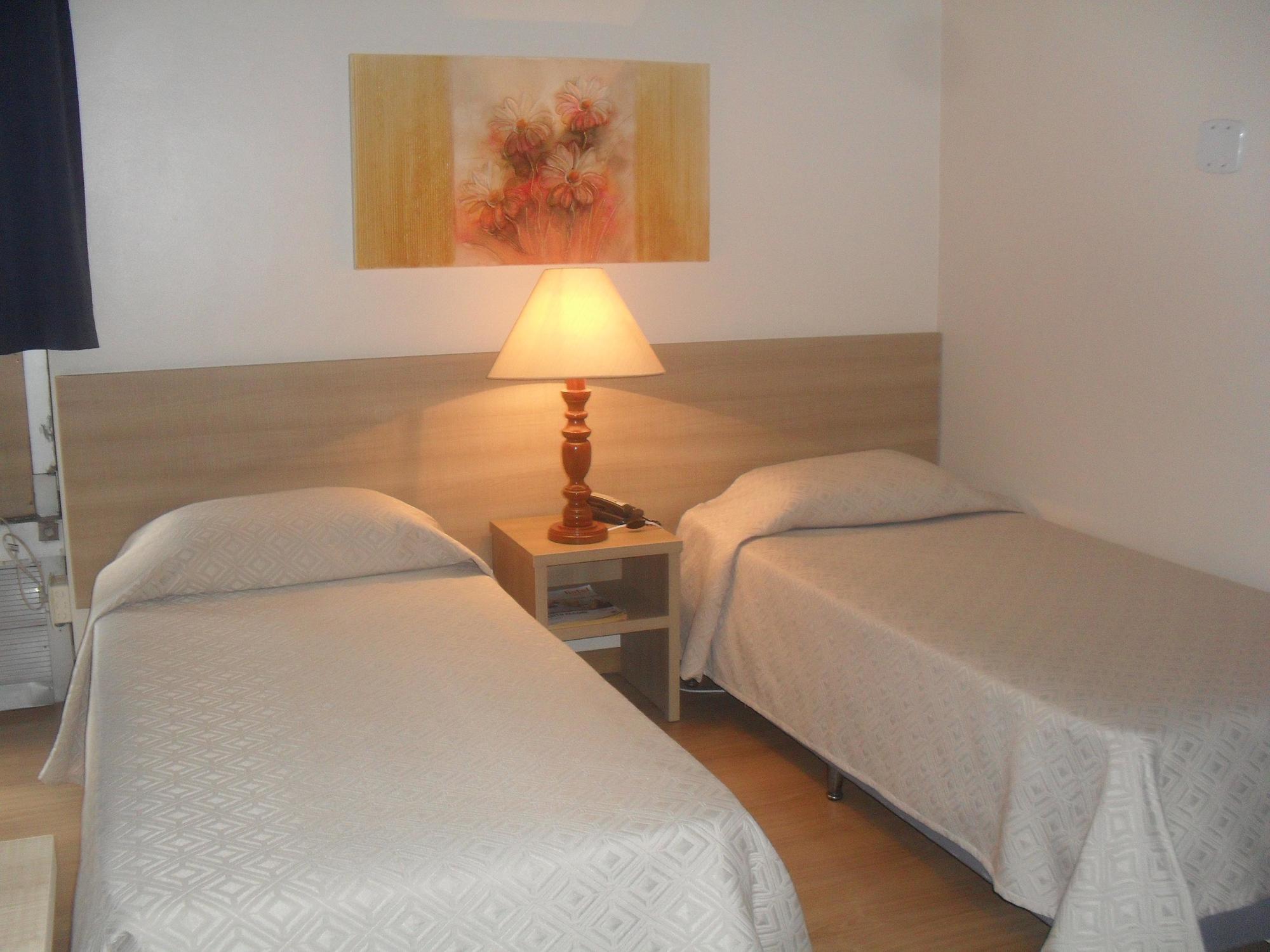 Hotel Dan Express By Nacional - Proximo Ao Complexo Hospitalar Santa Casa E Ufrgs 3*