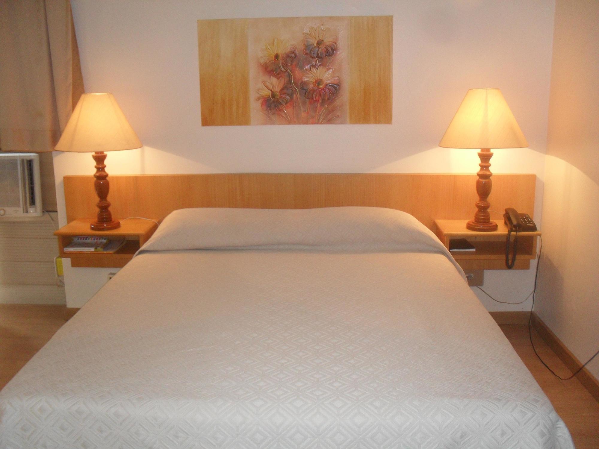Hotel Dan Express By Nacional - Proximo Ao Complexo Hospitalar Santa Casa E Ufrgs Porto Alegre